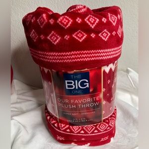 NWT The Big One Oversized Super Soft Plush Throw Blanket